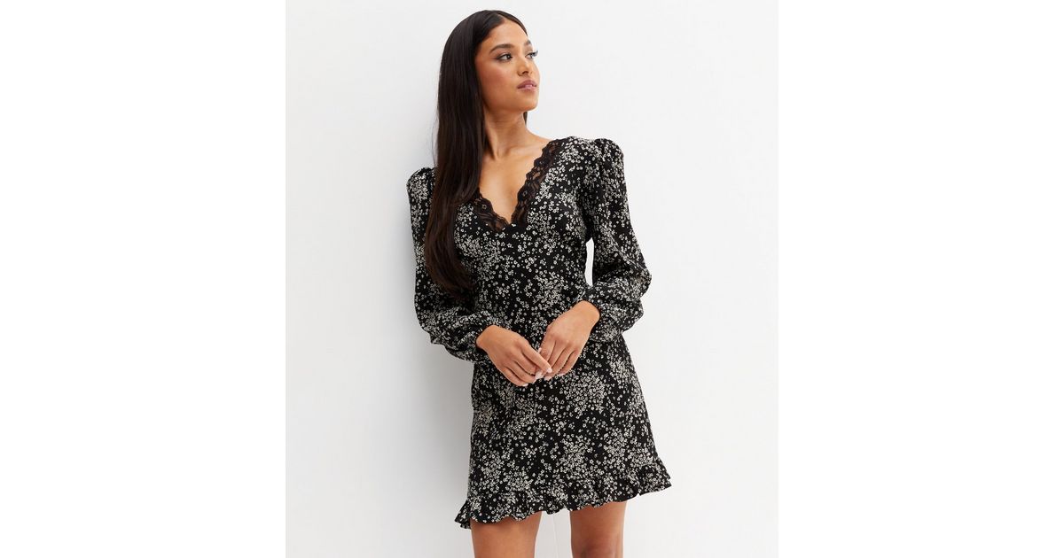 PLAID SHORT SLEEVE LACE TRIM FRONT TIE MINI DRESS