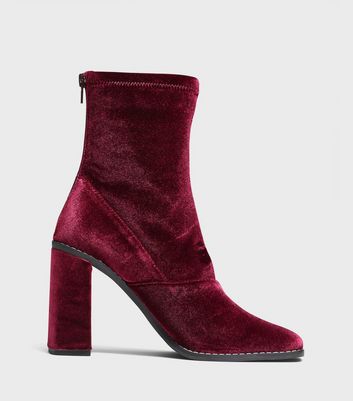 London Rebel Burgundy Velvet Block Heel Boots New Look