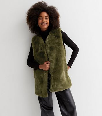 Mossimo shop fur vest