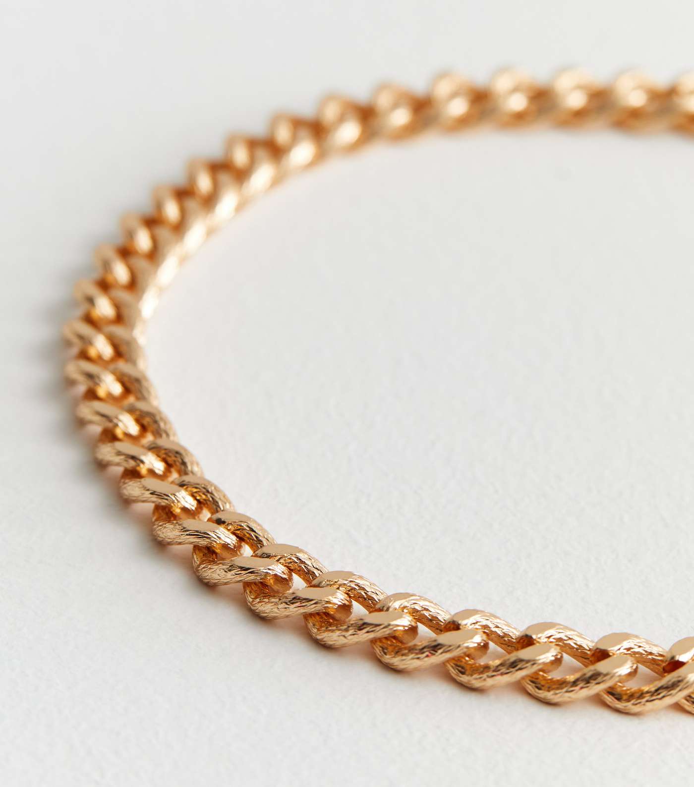 Gold Chunky Curb Chain Necklace Image 2