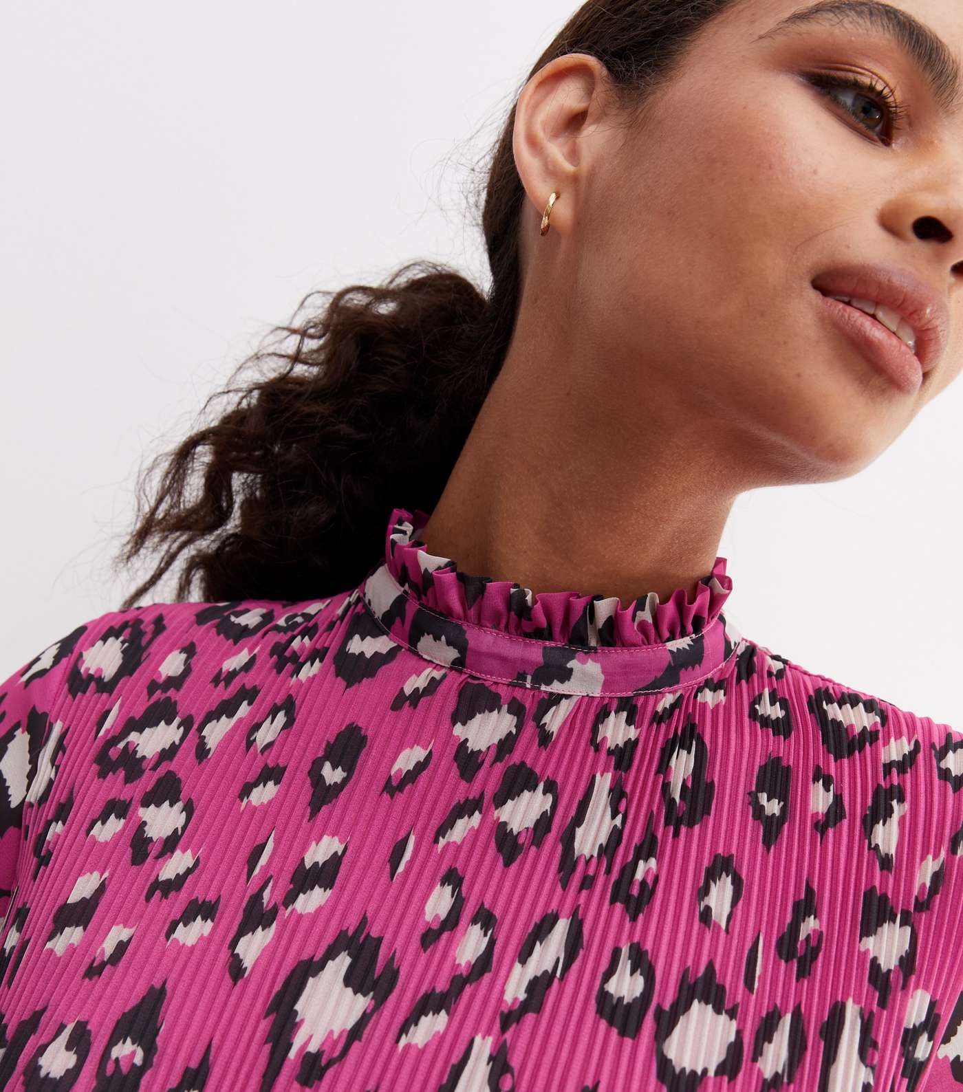 Pink Leopard Print Chiffon Pleated Mini Dress Image 3