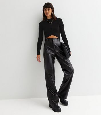 Black twist front clearance jumper