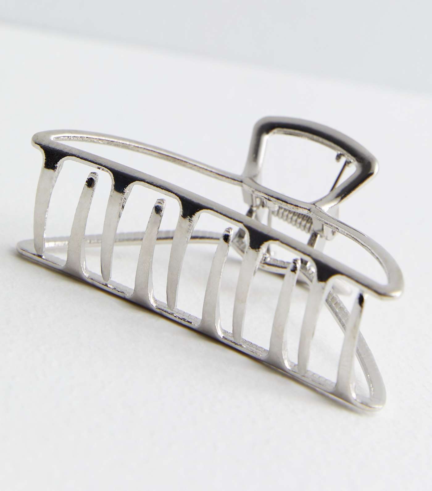 Silver Metal Curved Bulldog Claw Clip Image 2
