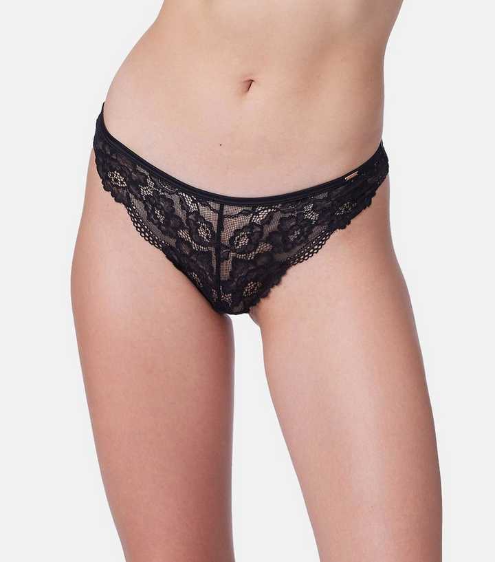 https://media3.newlookassets.com/i/newlook/845540101/womens/clothing/lingerie/dorina-black-lace-brazilian-briefs.jpg?strip=true&qlt=50&w=720