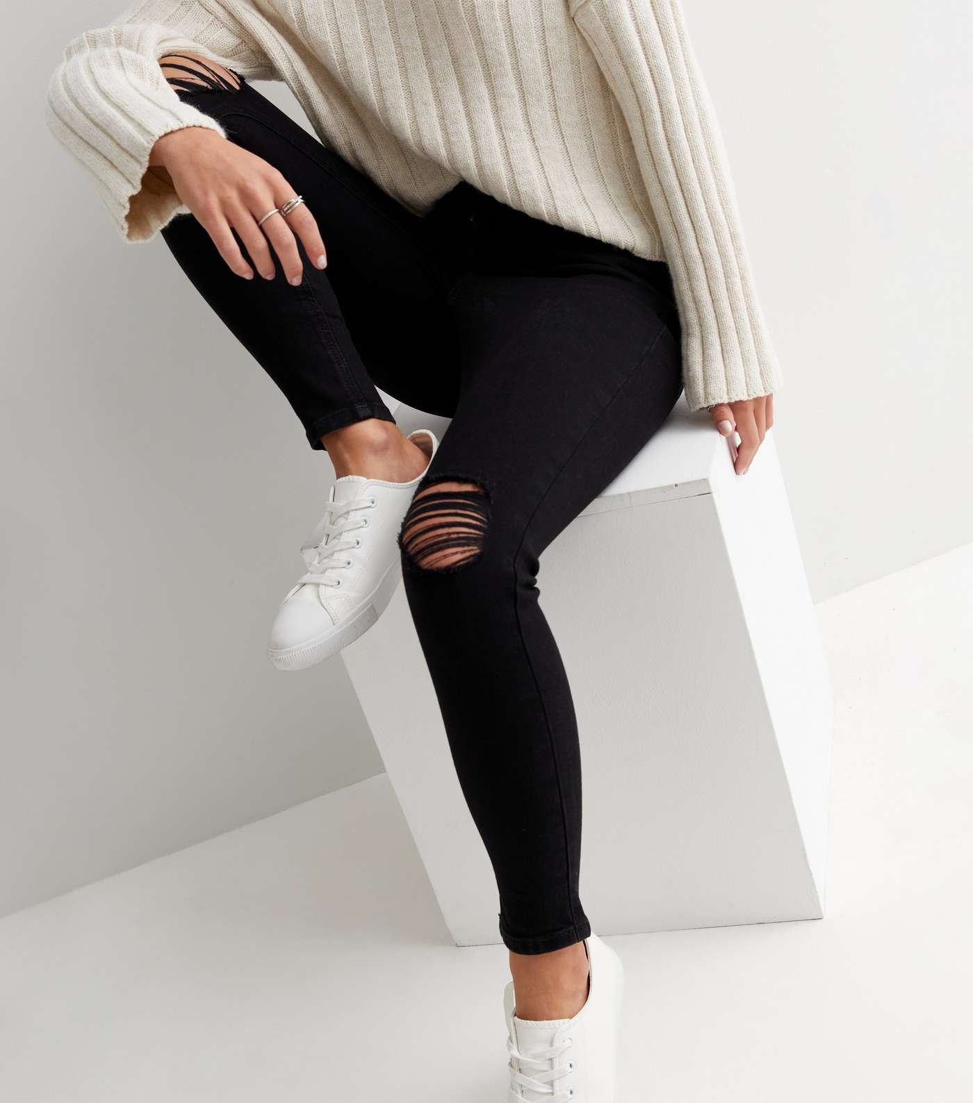 Petite Black Ripped Lift & Shape High Waist Yazmin Skinny Jeans Image 3