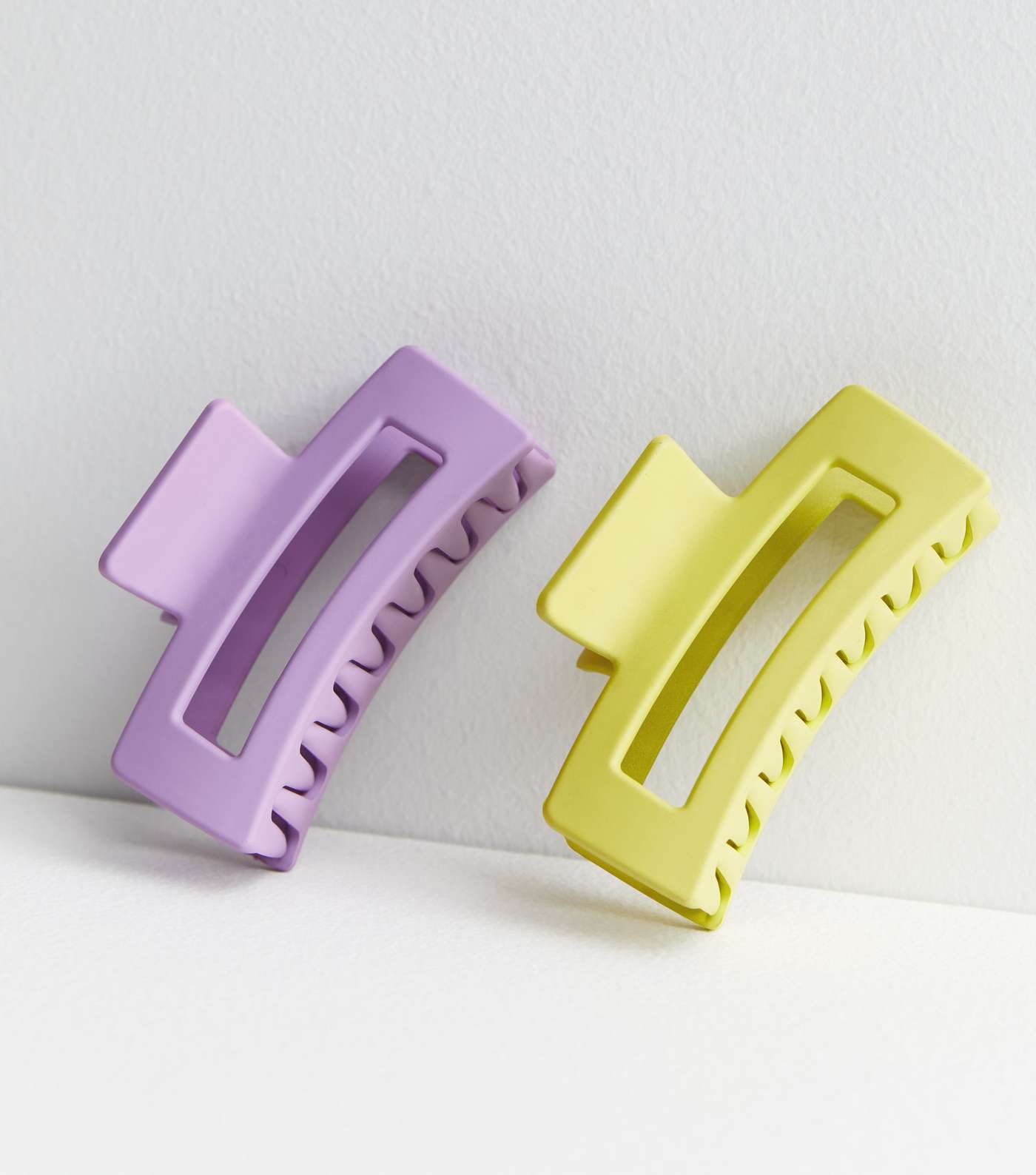 2 Pack Light Green and Lilac Matte Rectangle Claw Clips