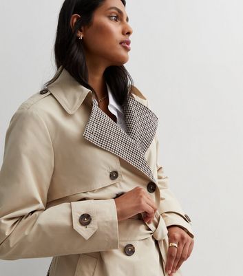 Khaki Faux Fur Hooded Puffer Jacket | New Look