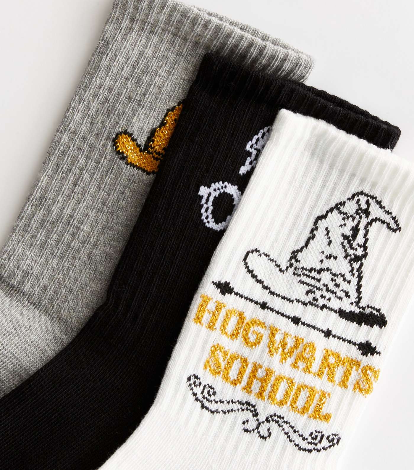 Girls 3 Pack White Black and Grey Harry Potter Socks Image 3