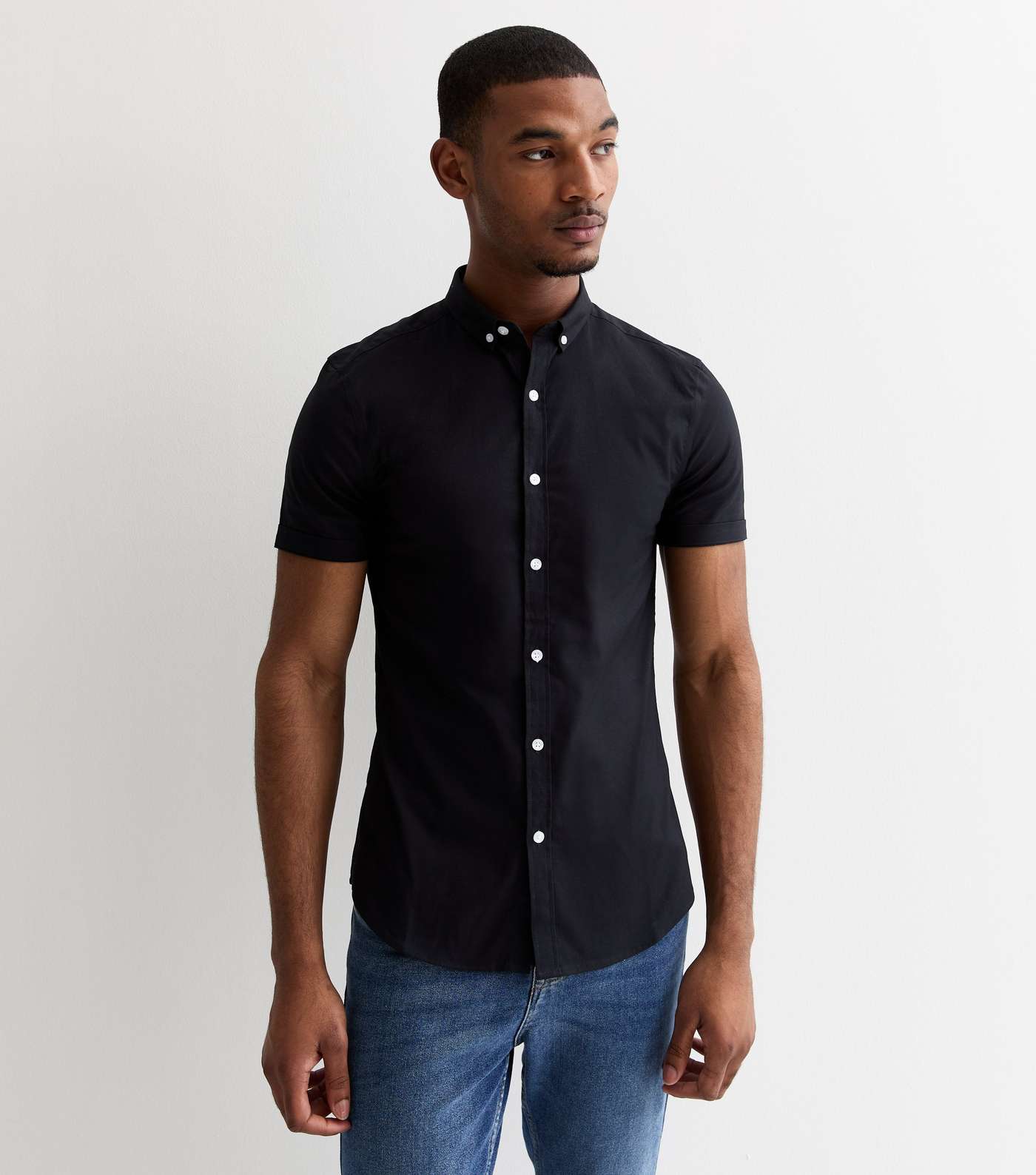 Black Short Sleeve Muscle Fit Oxford Shirt Image 2