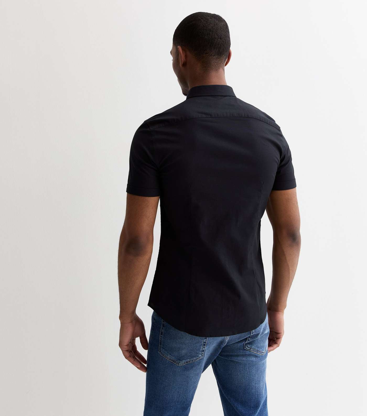 Black Short Sleeve Muscle Fit Oxford Shirt Image 4
