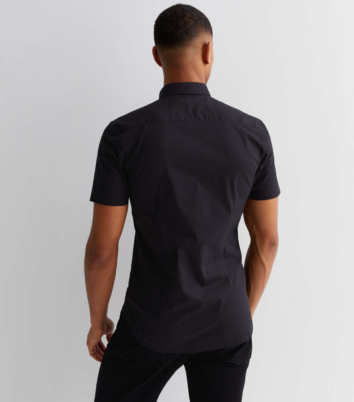 Black Poplin Short Sleeve Muscle Fit Shirt Image 4