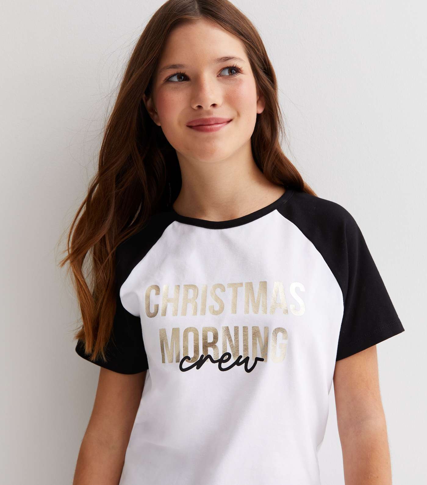 Girls Black Family Christmas Jogger Pyjama Set with Star Print Image 3