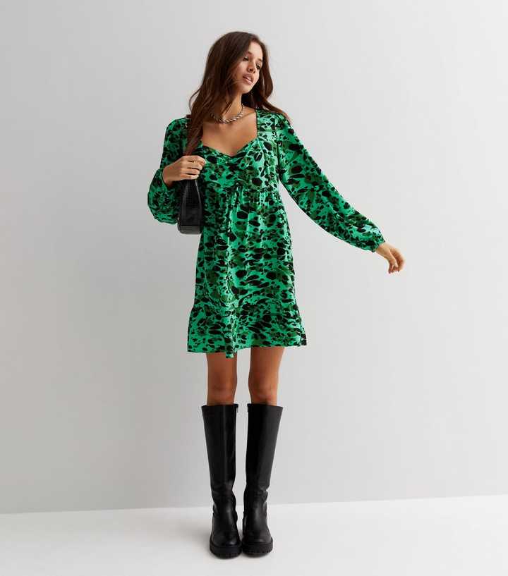 Green Animal Print Sweetheart Neck Long Sleeve Mini Dress