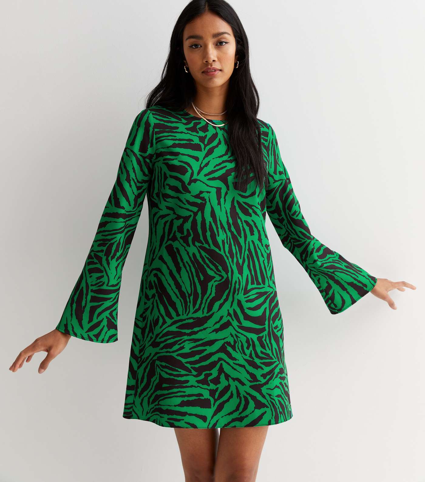 Green Zebra Print Round Neck Flare Sleeve Mini Dress