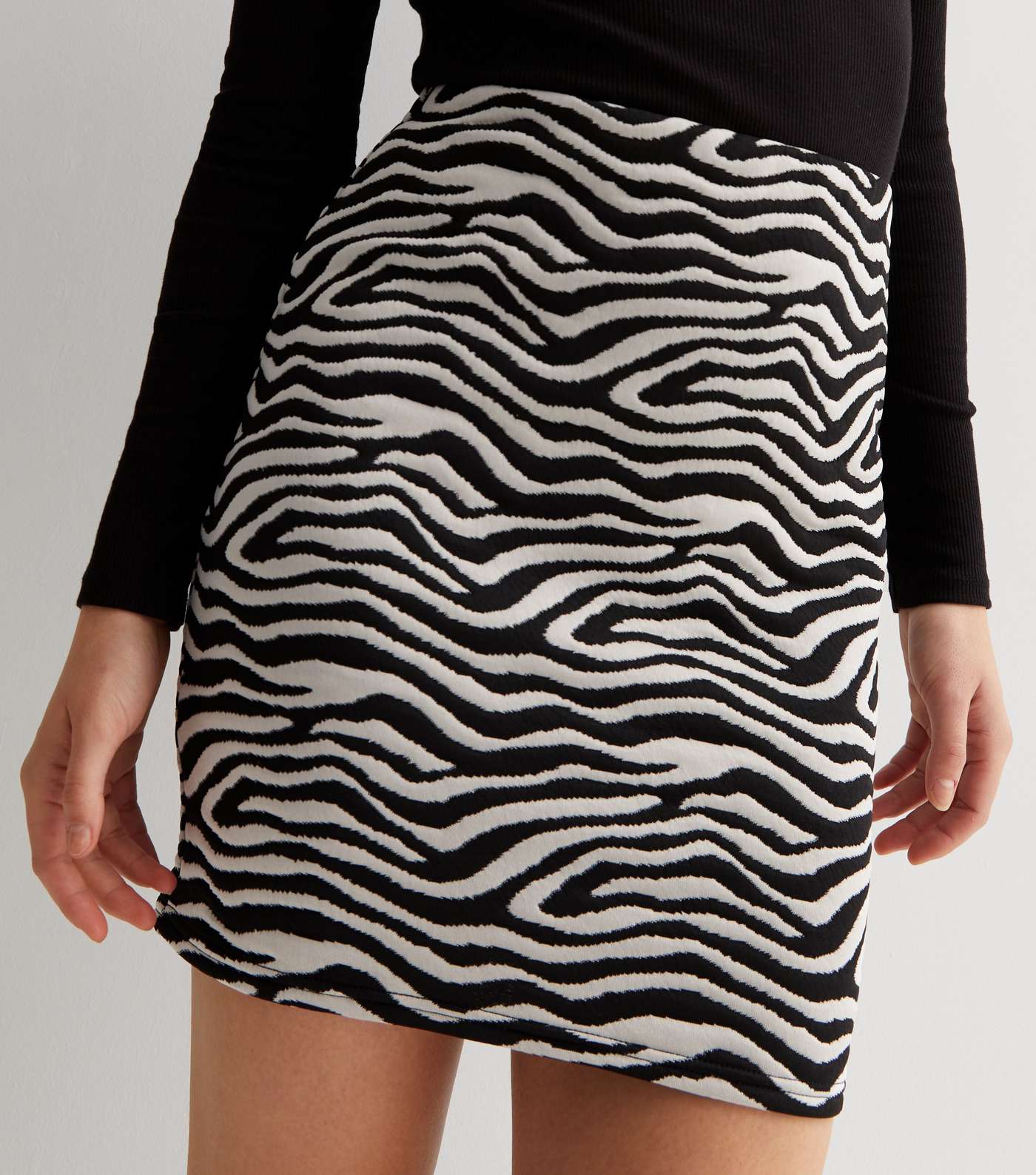 Black Jacquard Zebra Print Tube Skirt Image 2