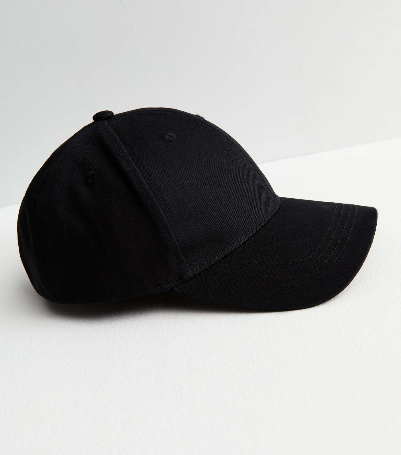 Black Plain Cap Image 2