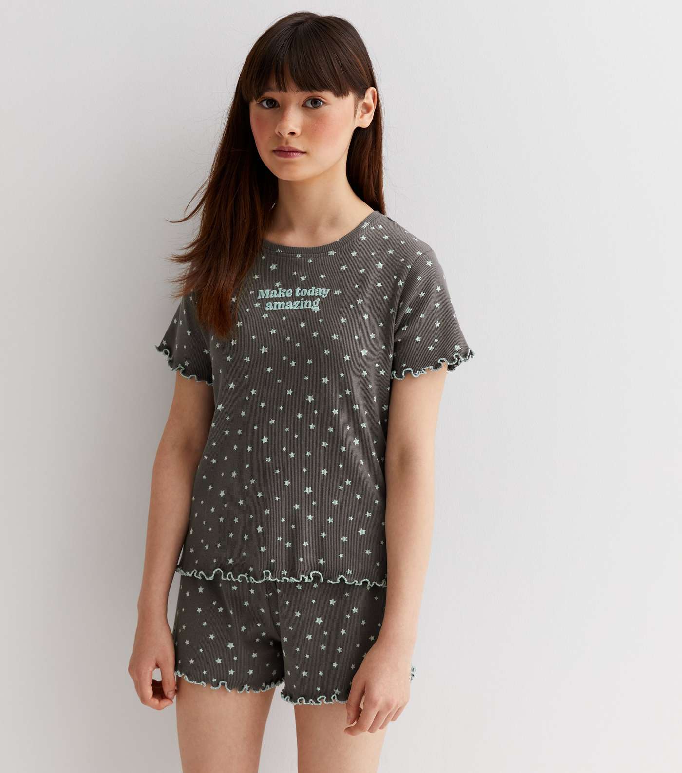 Girls Light Grey Short Pyjama Set with Star Print Image 2