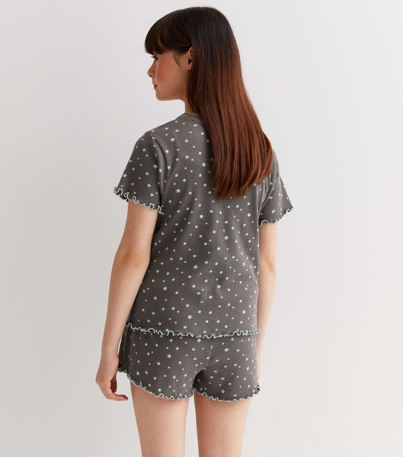Girls Light Grey Short Pyjama Set with Star Print Image 4