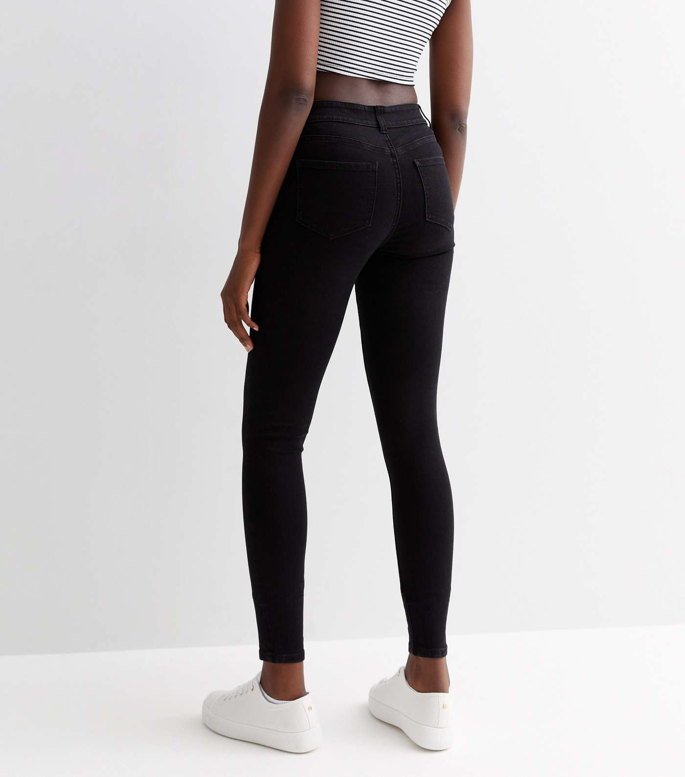 Tall Black Mid Rise Amie Skinny Jeans Image 4
