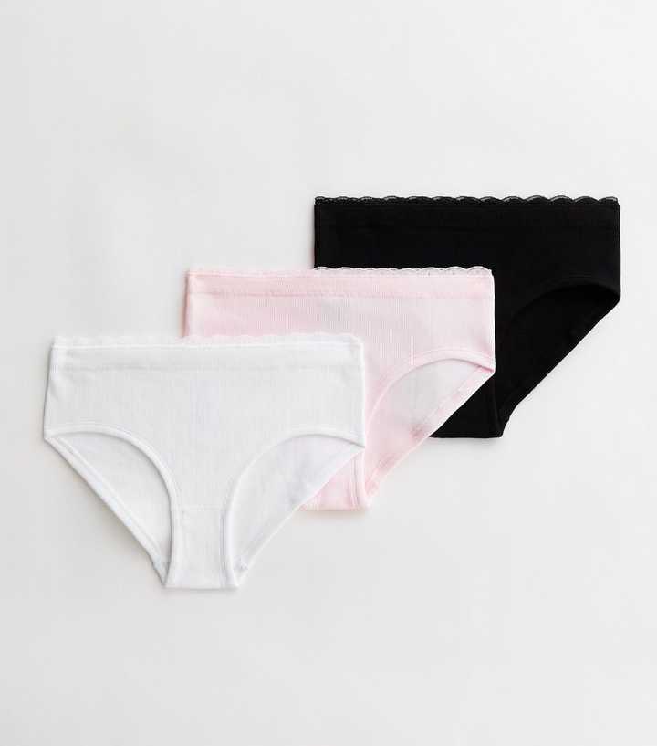 https://media3.newlookassets.com/i/newlook/849136801M5/girls/girls-clothing/girls-underwear/girls-3-pack-black-pink-and-white-lace-trim-seamless-briefs.jpg?strip=true&qlt=50&w=720