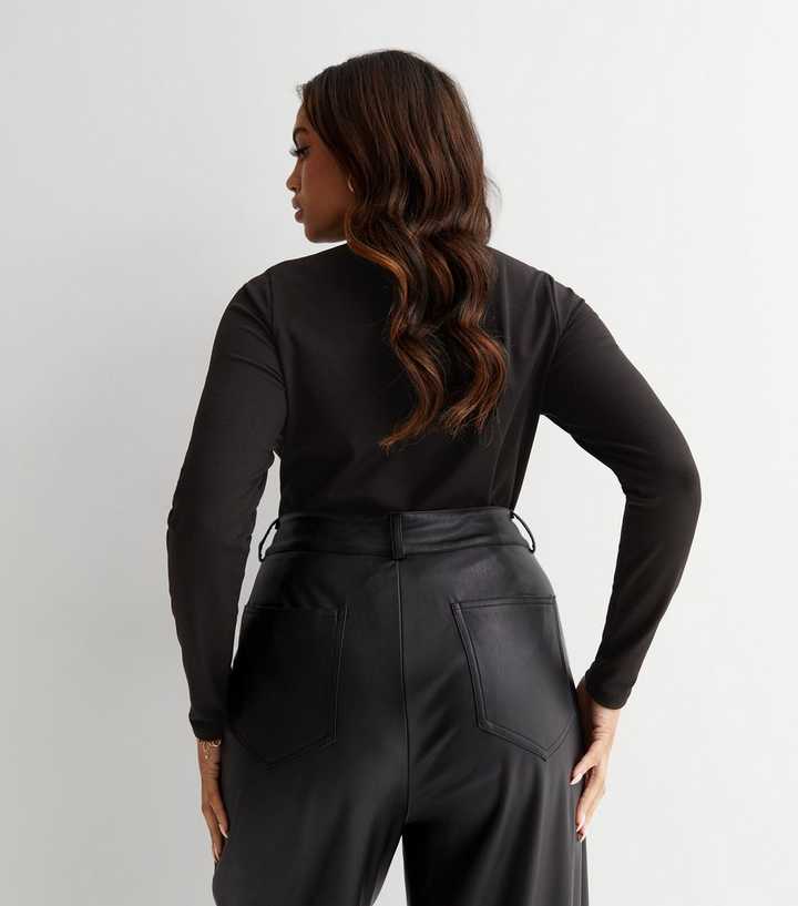 New Look long sleeve keyhole bodysuit in black