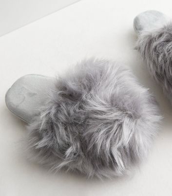 Loungeable Pale Grey Faux Fur Dome Slippers New Look
