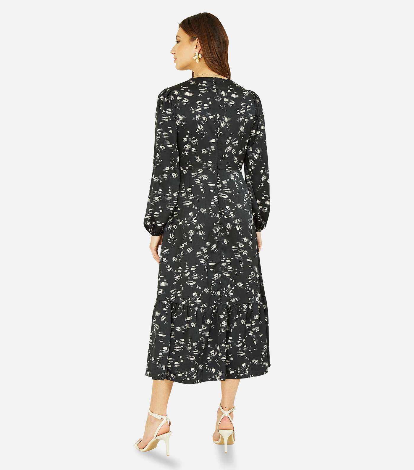 Yumi Black Abstract V Neck Long Sleeve Midi Dress Image 5