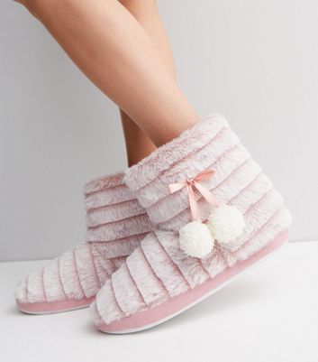 Cream fluffy slipper online boots