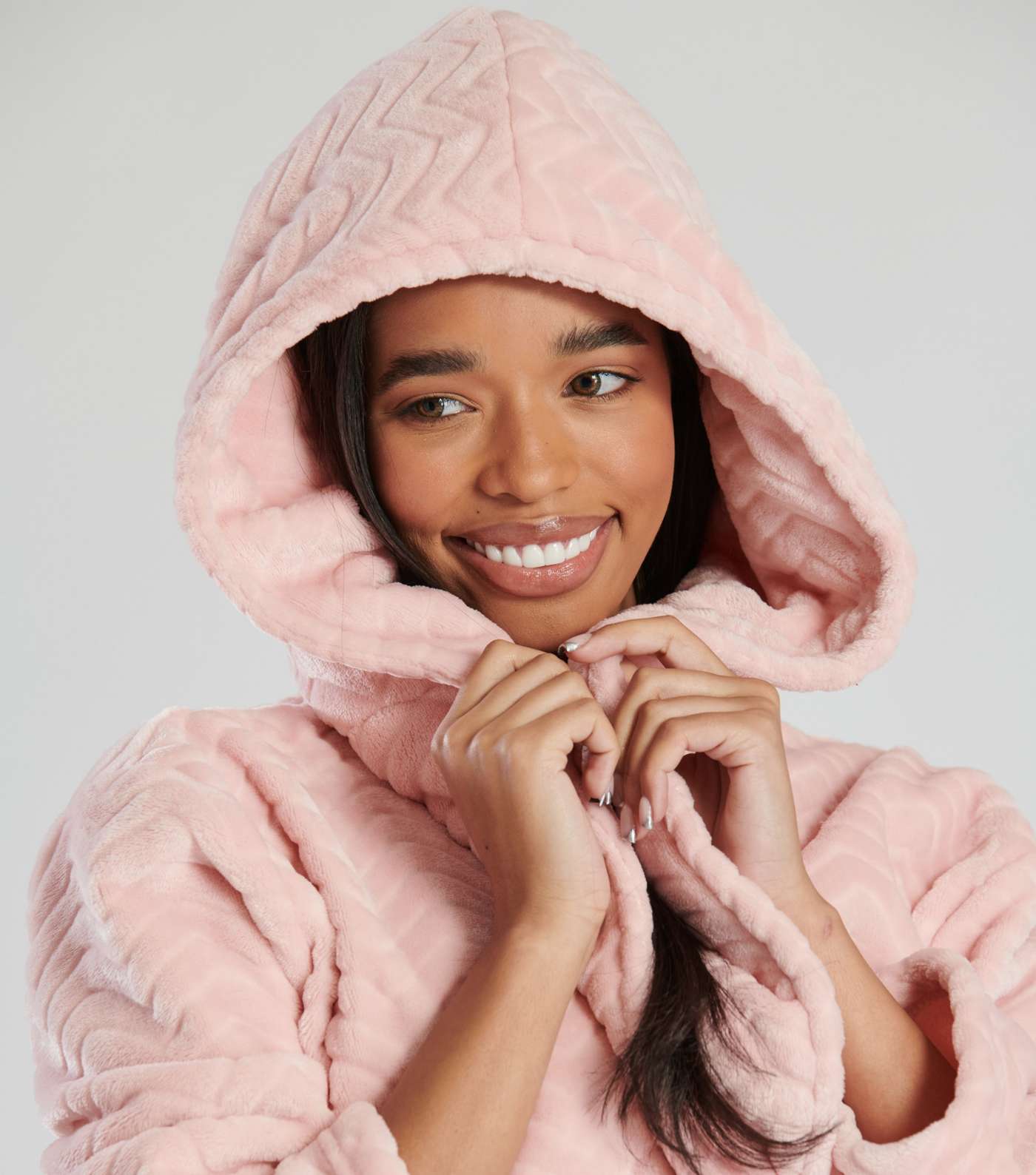 Loungeable Pink Zig Zag Fleece Hooded Dressing Gown Image 2