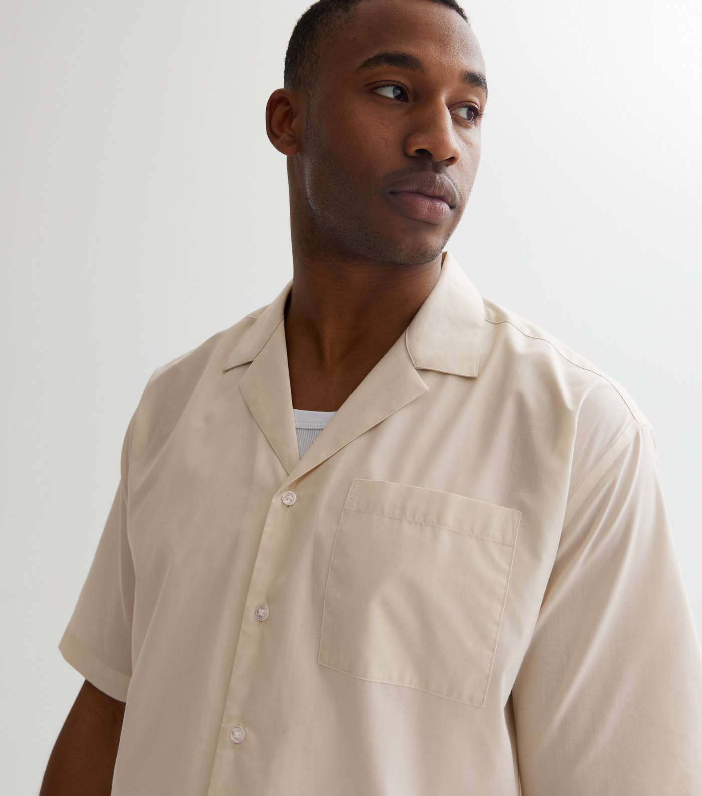 Off White Poplin Revere Collar Short Sleeve Oversized Shirt Image 3