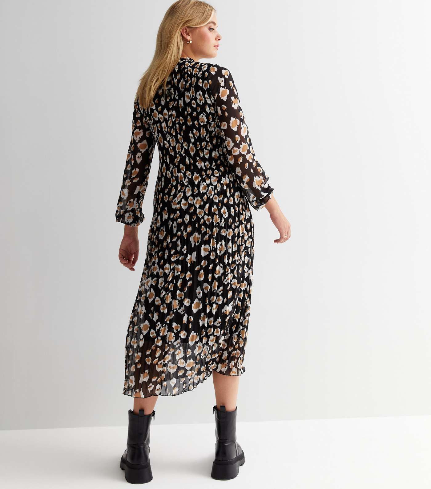 Tall Black Leopard Print Chiffon High Neck Long Sleeve Midi Dress Image 4