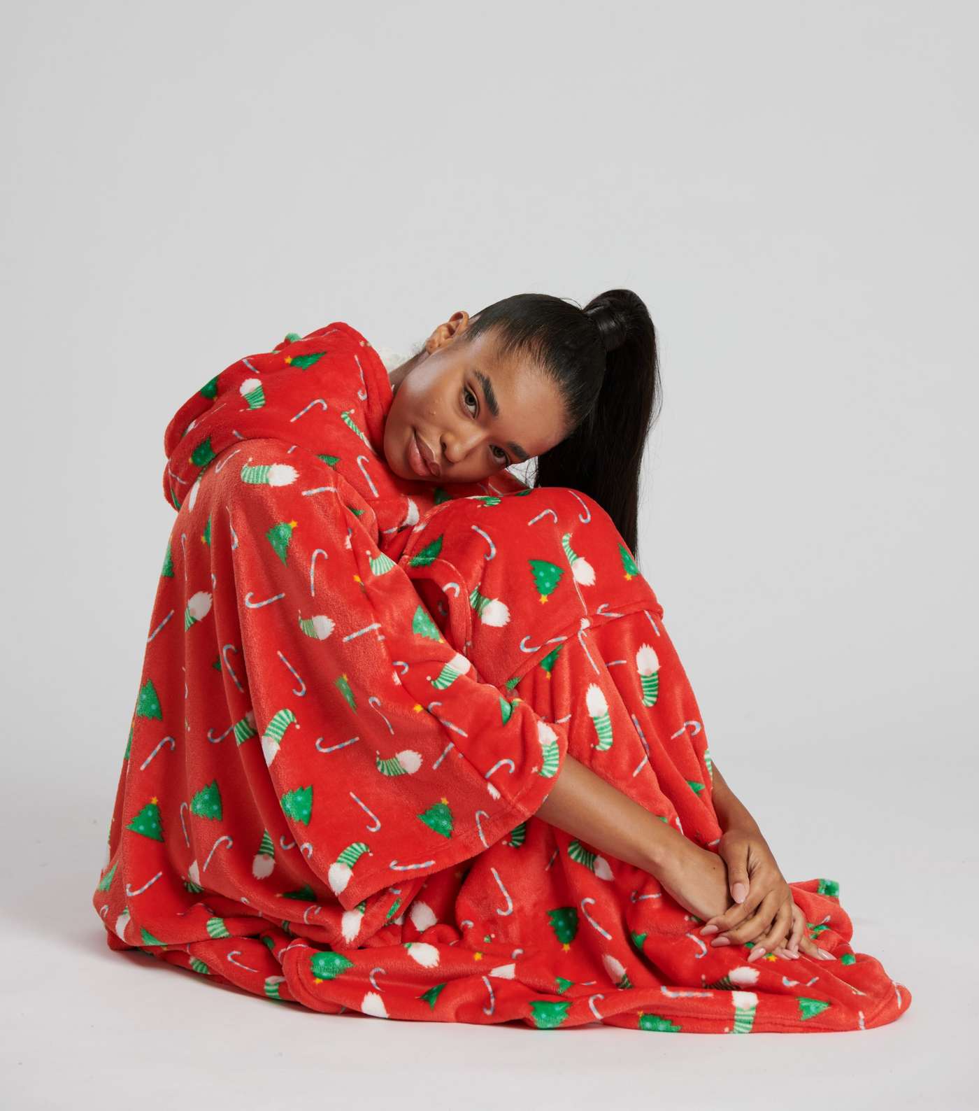 Loungeable Red Christmas Oversized Blanket Hoodie Image 2