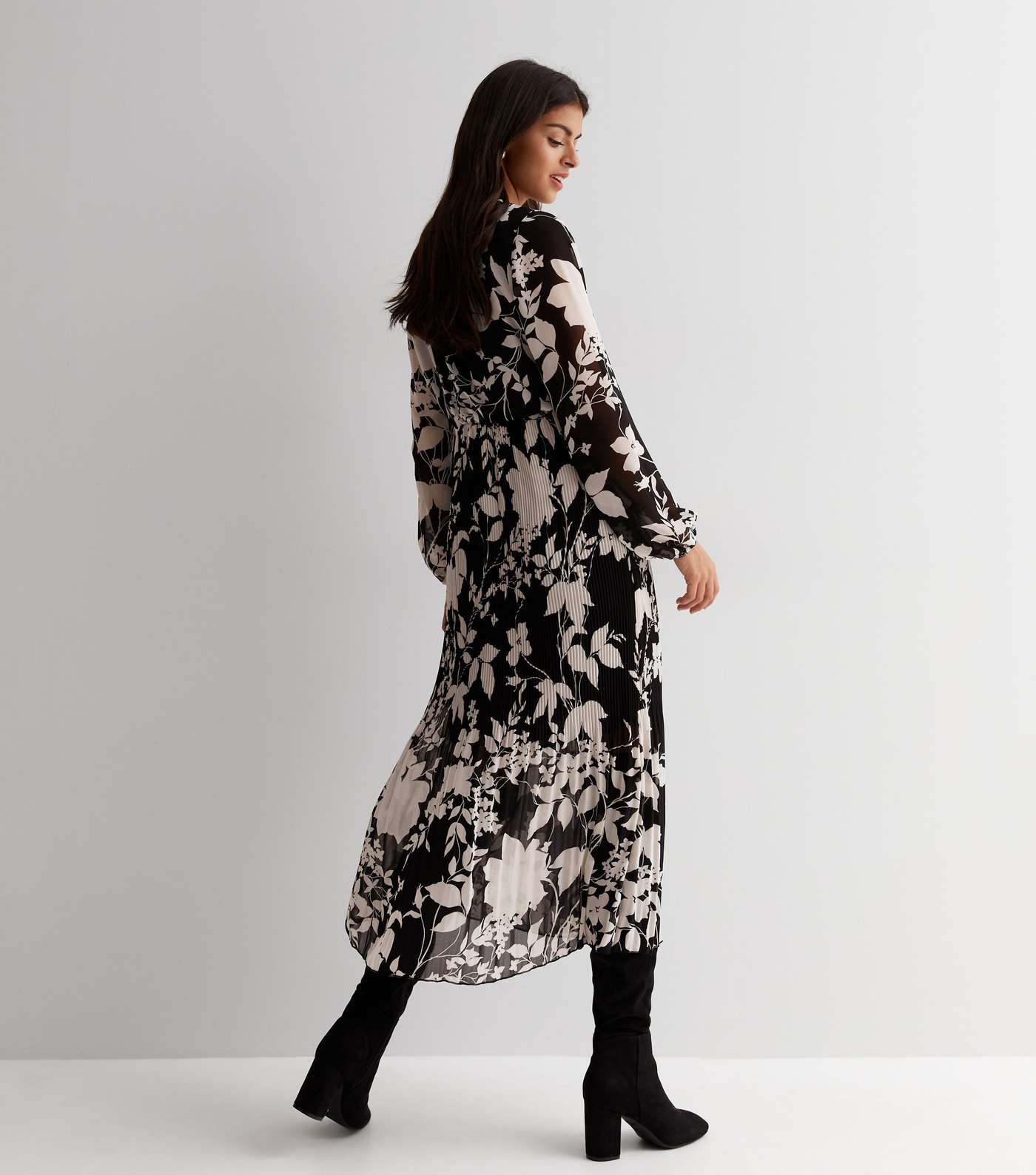 Black Floral High Neck Pleat Skirt Midi Dress Image 4