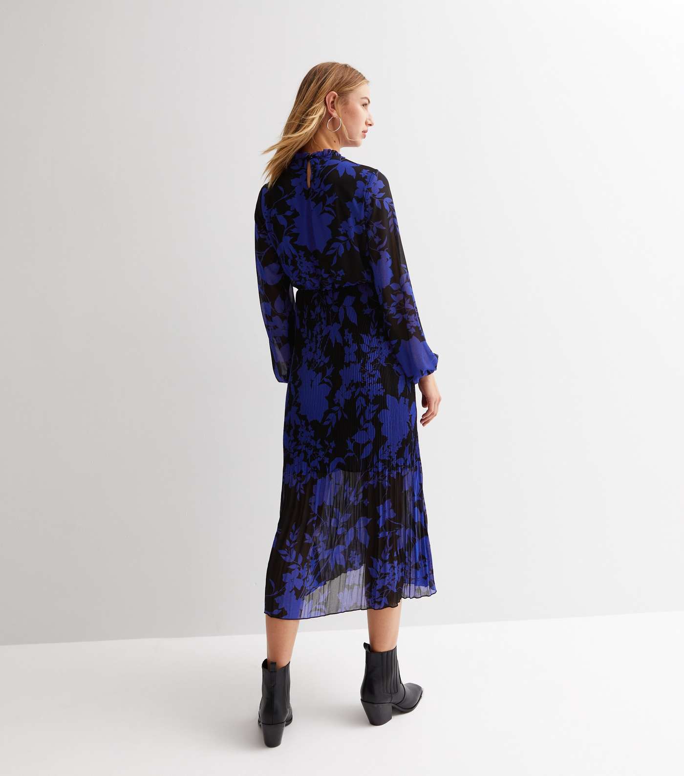 Blue Floral High Neck Long Sleeve Pleat Skirt Midi Dress Image 4