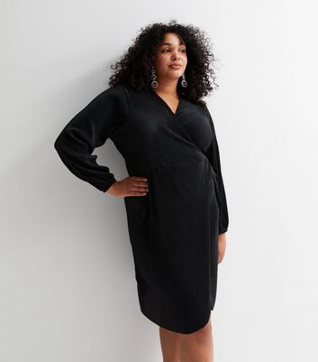 Curves Black Plisse V Neck Long Sleeve Midi Wrap Dress New Look