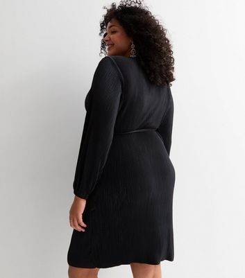 Black plisse outlet wrap dress