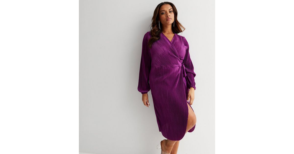 Curves Dark Purple Pliss V Neck Long Sleeve Midi Wrap Dress | New Look
