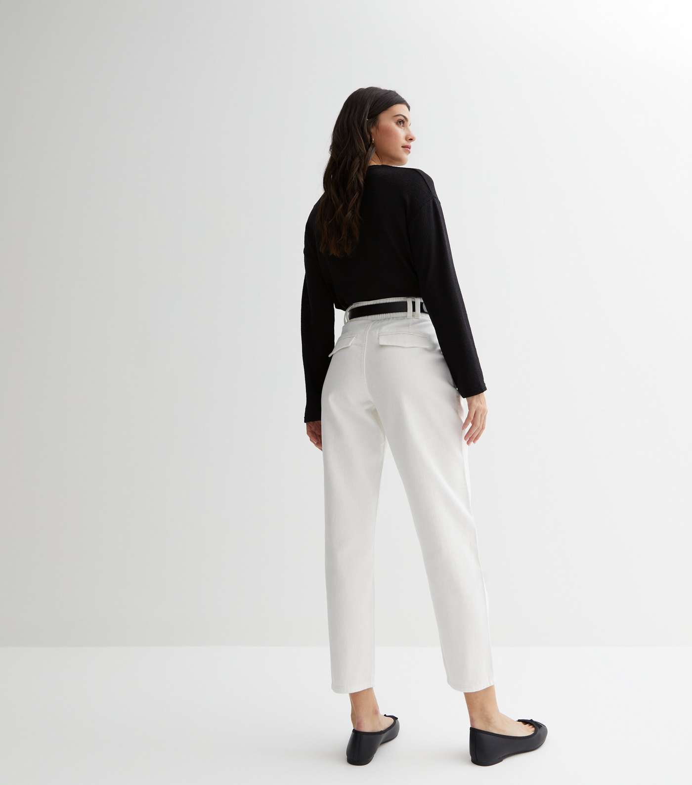 Off White Denim Belted Crop Trousers Image 4