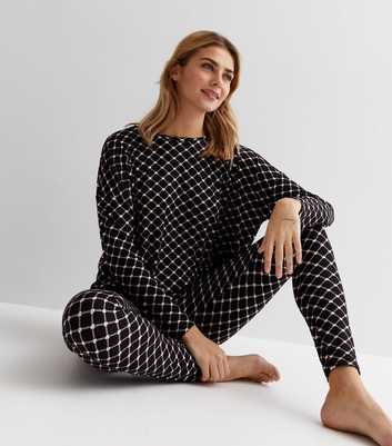 Black Soft Touch Pyjama Set with Diamond Heart Print