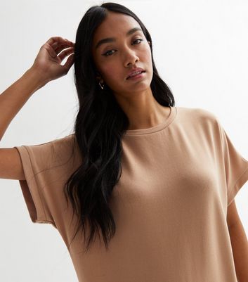 Camel Fine Knit Long Curved Hem Top