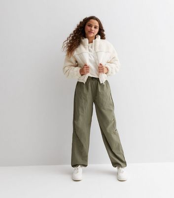 22 Different Types of Pants for Girls (Kids) - VerbNow