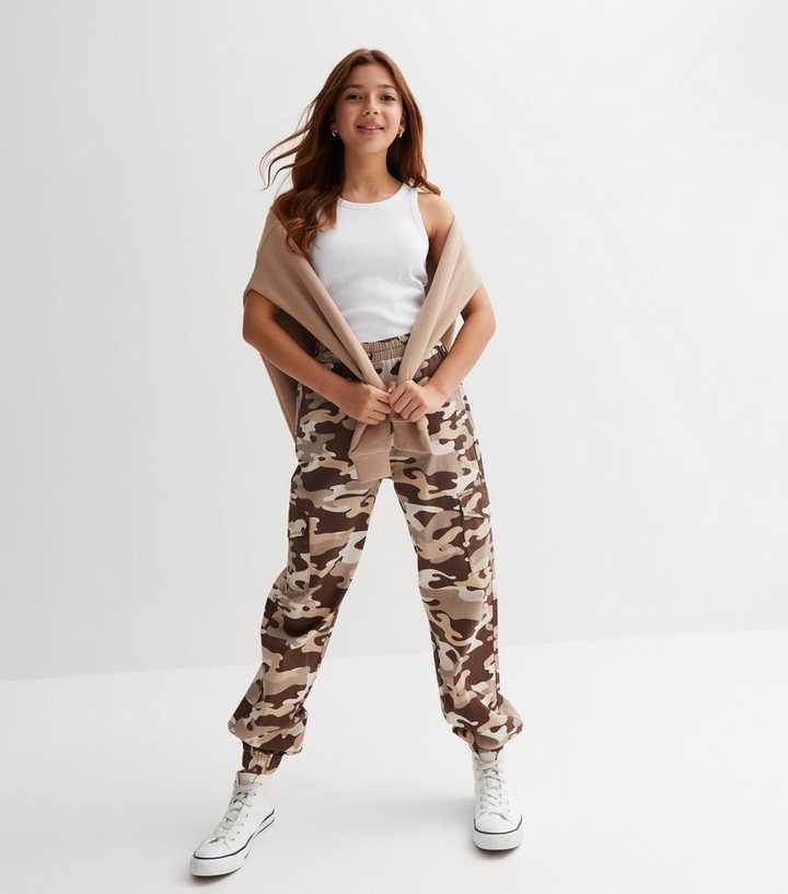 Camo Pants Outfits for Women-20 Ways to Wear Camouflage Pants  Camoflage  outfits, Pant outfits for women, Camo pants outfit
