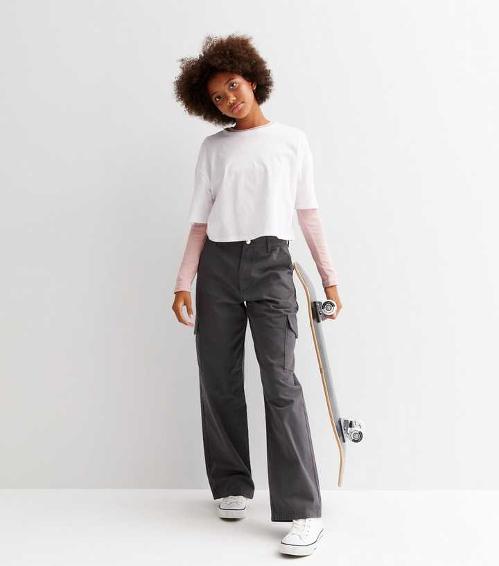 Girls Dark Grey Mid Rise Wide Leg Cargo Trousers | New Look