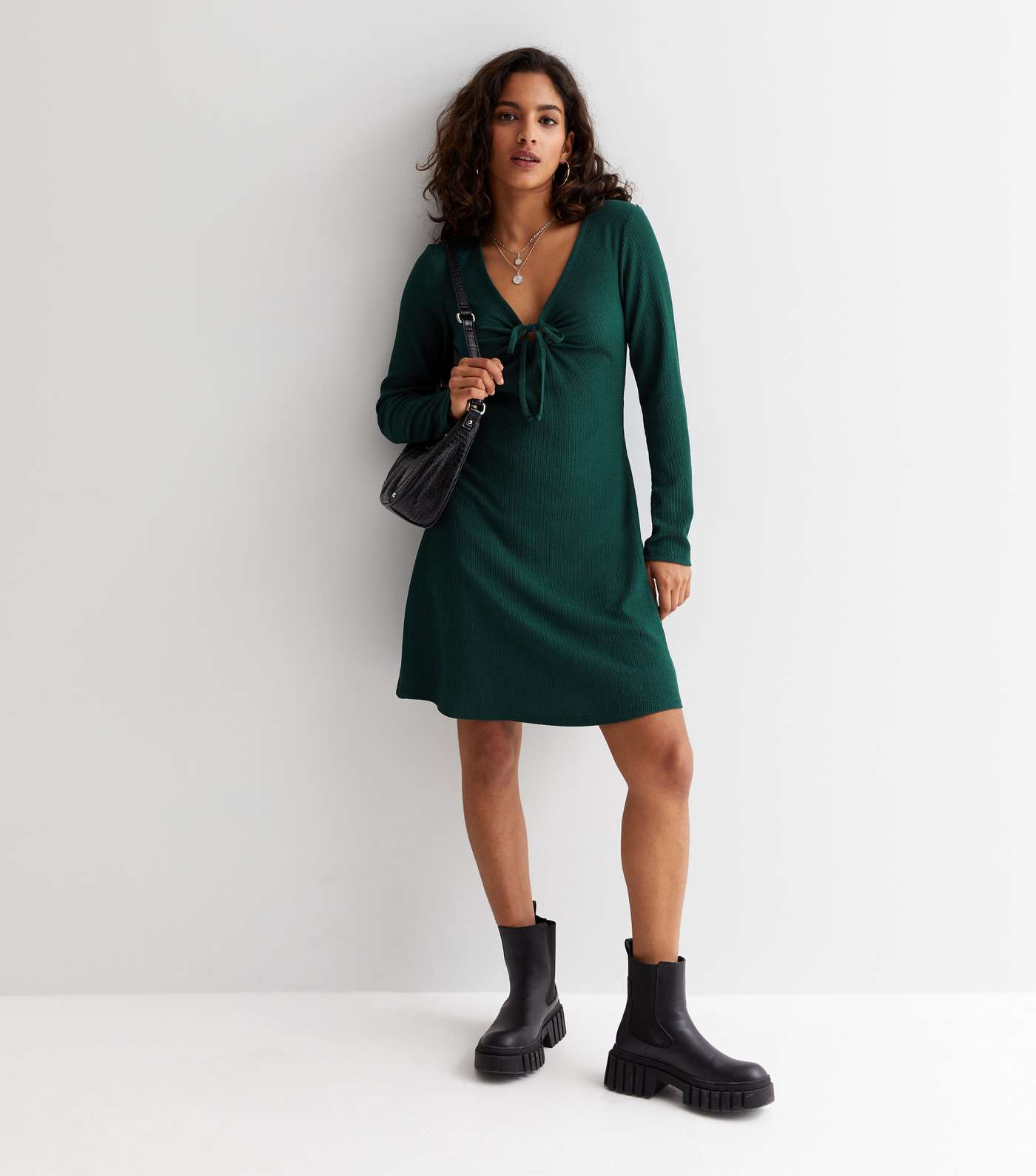 Petite Dark Green Crinkle Jersey Long Sleeve Tie Front Mini Dress Image 3