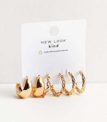 Gold Beaten Doodle Flower Stud Earrings | New Look