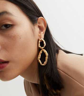 Gold Beaten Chain Oval Drop Earrings