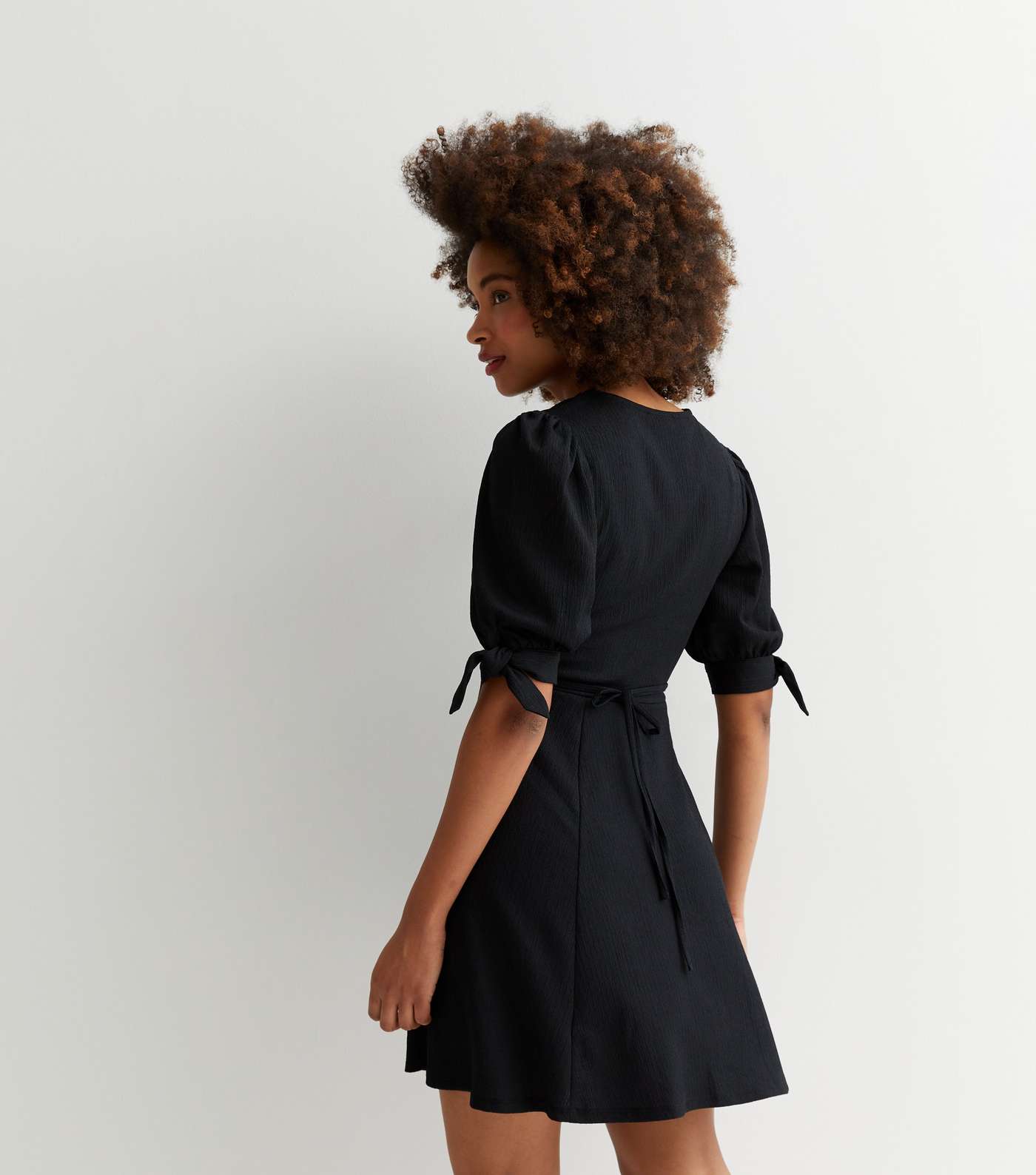 Black Crinkle Jersey Tie Back 1/2 Sleeve Mini Dress Image 4