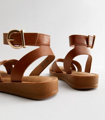 Wide Fit Tan Leather Look Cross Strap Footbed Sandals New Look