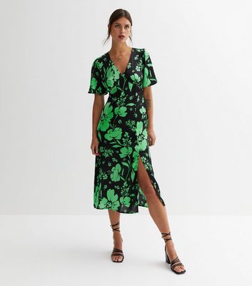 Green flutter 2024 sleeve midi dress