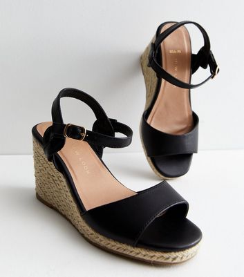 New look best sale black wedges